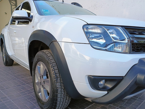 Renault Duster Oroch 2.0 Outsider Plus