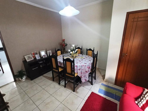 Imagem 1 de 14 de Santa Catarina / Jf - Apto Tipo Casa - 2/4 Ótimo Tamanho - Excelente Localização - Área Externa - Cs2203v5