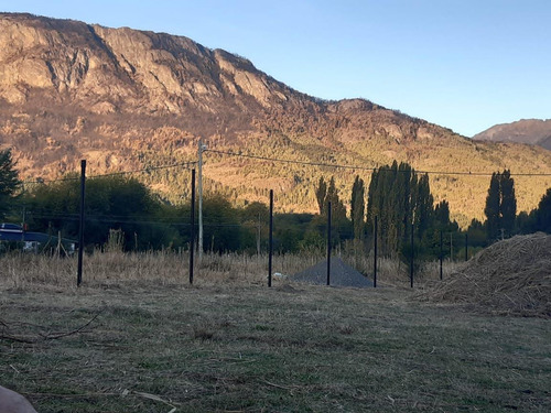 Terreno En El Hoyo. Cercano A Rio Epuyen