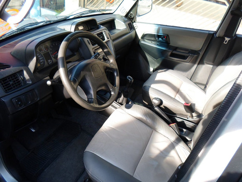 Mitsubishi Pajero Tr4 2.0 4x4 16v 131cv Gasolina 4p Manual