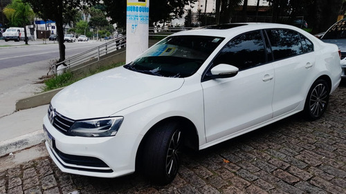 Volkswagen Jetta 2.0 Comfortline Flex Aut 4p