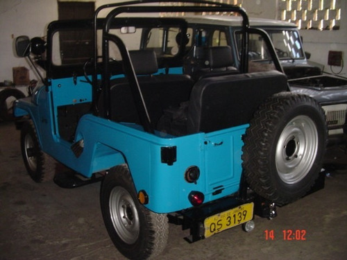 Jeep Willys 4x4 Gasolina 1972 Azul Restaurado Original