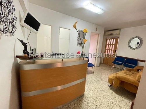 Se Alquila Ofic Altamira