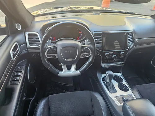 Jeep Grand Cherokee 6.4 Srt-8 At