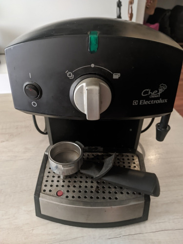 Cafetera Express Electrolux Chef Crema 