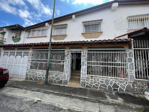 Imagen 24 de 30 de Casa En Venta En Colinas De La California Caracas Pisos De Marmol Vista Al Avila Economicas Muy Conservada Doble Vigilancia Remate 23-18970