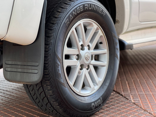 Toyota Hilux 3.0 Cd Srv 171cv 4x2 - B3
