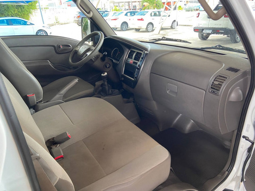 Imagem 9 de 14 de Hyundai Hr 2.5 Longo Sem Caçamba 4x2 16v 130cv Turbo