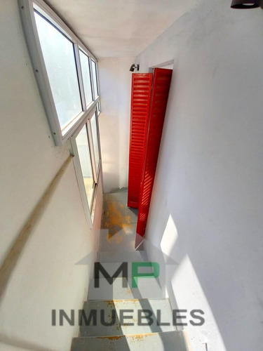Imagen 7 de 16 de Ambientes Amplios Y Luminosos - Terraza Con Parrilla