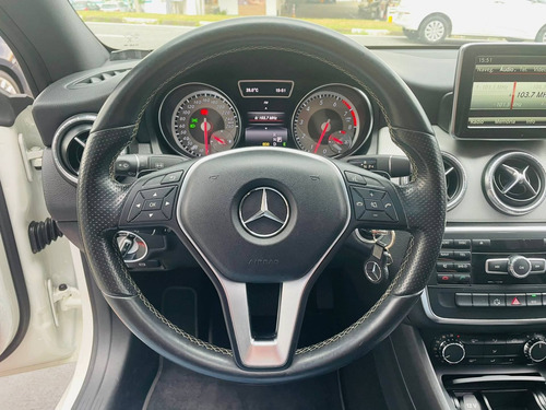 Imagem 13 de 15 de Mercedes-benz Cla 200 1.6 First Edition Turbo Gasolina 4p