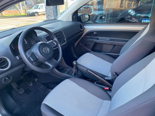 Imagen 9 de 12 de Volkswagen Up! 2015 1.0 Take Up! Aa 75cv 3 P