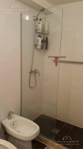 Torres Barcelona, Bloque Ii, 3 Dormitorios, Alquiler Anual, Gastos Comunes Incluidos