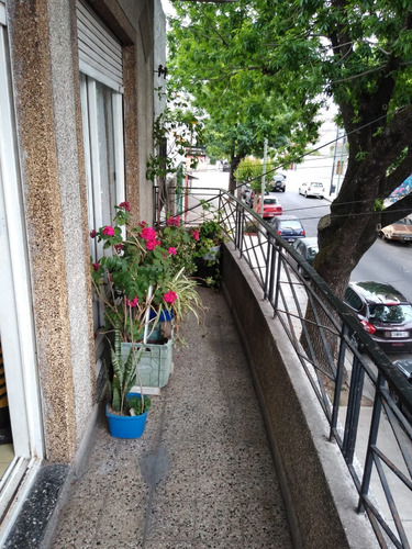Imagen 12 de 14 de Ph - 3 Ambientes Con Patio - Venta - Flores