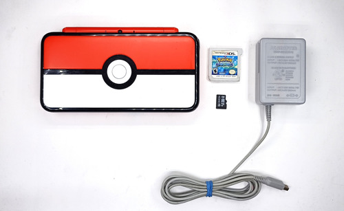 Consola New Nintendo 2ds Xl Poké Ball Edition