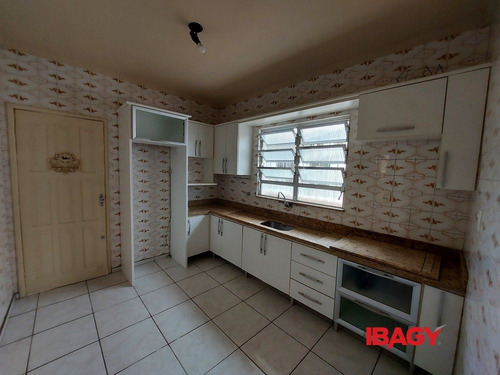 Imagem 6 de 15 de Excelente Casa 3 Dormitorio(s) Em Barreiros - Sao Jose - L-115373