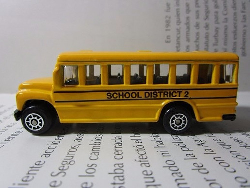 Bus Escolar Escala Miniatura Metalico Coleccion Maisto