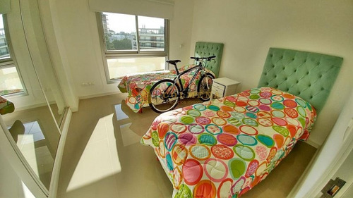 Apartamento En Venta Playa Brava 2 Dormitorios- Ref: 3819