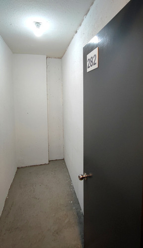 Edificio Av. Irarrázaval (1 Est. 1 Bod.) Vista Poniente Pi