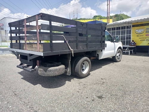 Imagen 6 de 16 de Ford F-350 Plataforma