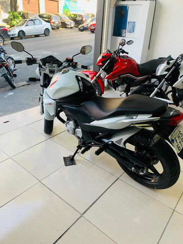 Imagem 3 de 5 de Honda Cb300 2014