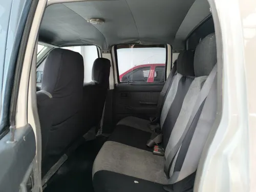 Nissan D21 2.4 4x2
