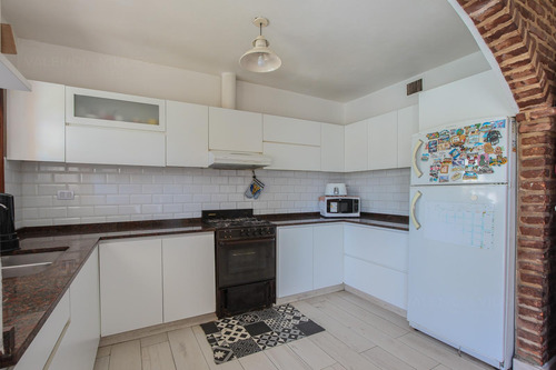Casa En Venta En Haedo Norte
