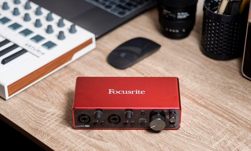 Interface De Audio Usb Focusrite Scarlett 2i2 3ra