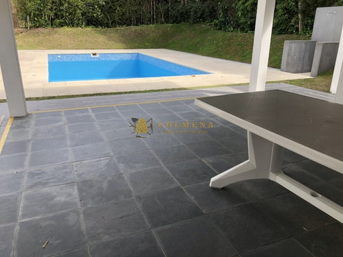 Apartamento En Mansa, 2 Dormitorios, Con Parrillero Propio- Ref: 2223