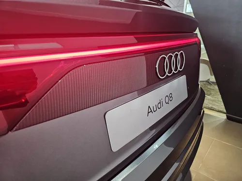 Audi Q8 S Line
