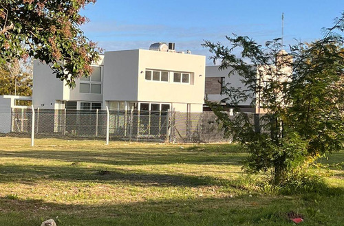 Lotes En Venta San Carlos, La Plata 149 Y 42, La Plata - 9.85 X 28.0m