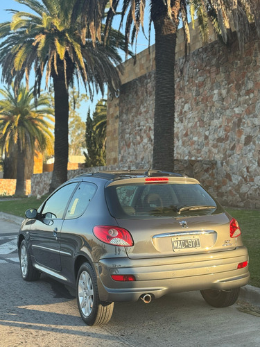 Peugeot 207 1.6 Feline 106cv