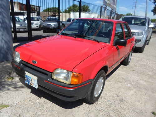 Ford Escort Gl Con Aire De Fabrica Impecable