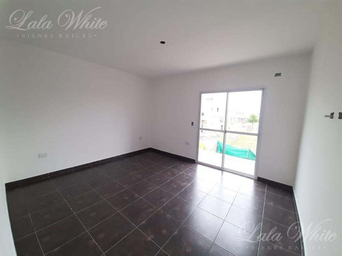 Imagen 6 de 17 de Venta/alquiler Anual - Casa En Laguna Azul