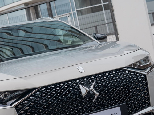 D.S. DS7 Crossback 1.6 Bastille 215 At8