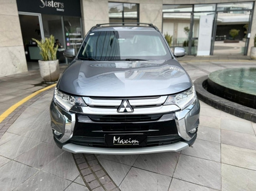 Imagem 2 de 12 de Mitsubishi Outlander 3.0 Gt 4x4 V6 24v Gasolina 4p