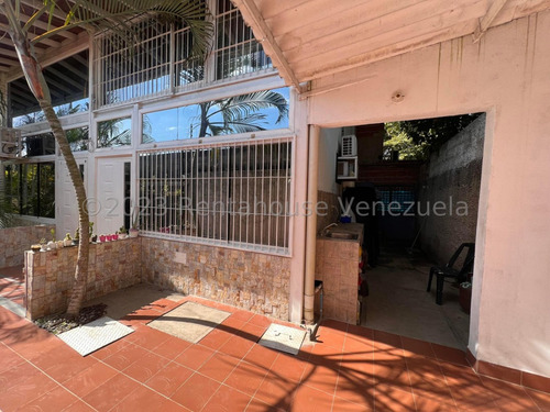 Apartamento Tipo Estudio En Venta Ubicado En La Morita Ii Db 24-5034