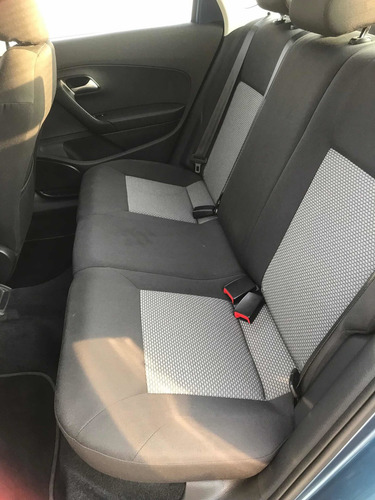 Imagen 12 de 14 de Volkswagen Vento 2019 1.6 Confortline Mt