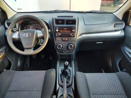 Imagen 7 de 15 de Toyota Avanza 2017 1.5 Cargo Mt
