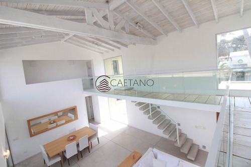 Alquiler Anual De Casa 4 Dormitorios + Servicio En Laguna Blanca, Montoya.-ref:1593