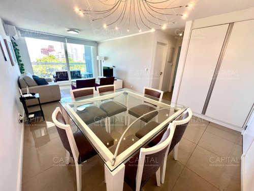 Apartamento De Un Dormitorio En Venta, Torre One Punta Del Este.