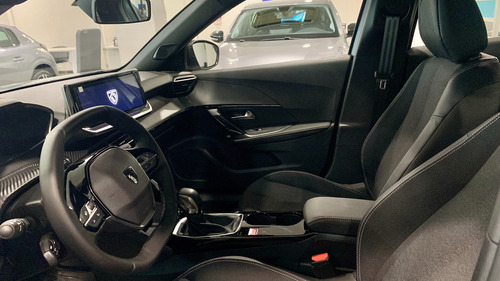 Peugeot 2008 1.0T Allure