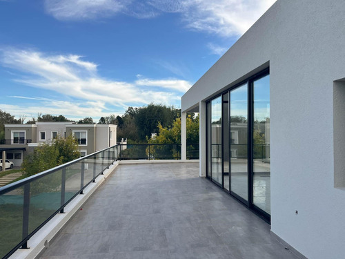 Casa En Venta En Haras Santa Maria, Escobar, G.b.a. Zona Norte
