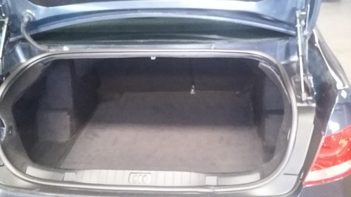 Imagen 8 de 10 de Peugeot 408 Allur 2.0 Modelo (2014)