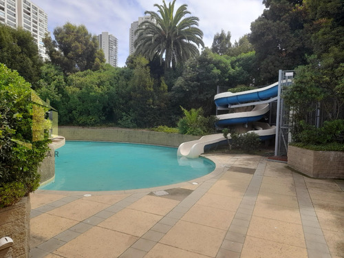Se Vente Bonito Dpto En Costa De Montemar. Vista Al Mar.