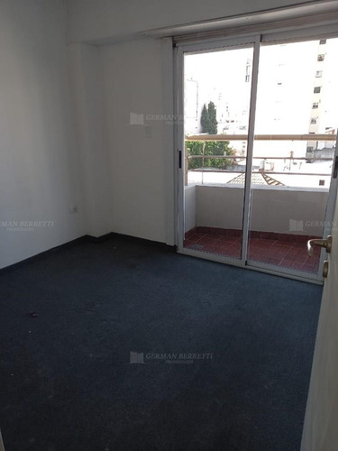 Departamento En Alquiler Ubicado En Lanús Este, Lanús