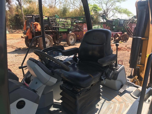 Retroescavadeira Caterpillar Mod. 416 E - 4x4 Ano 2014