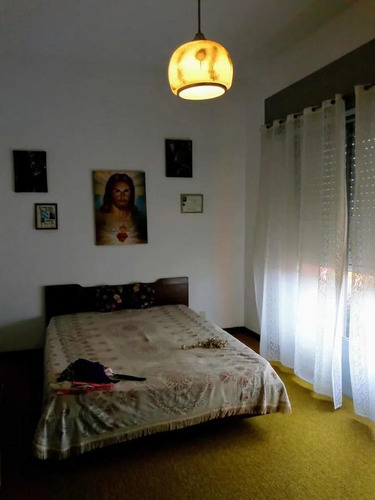 Casa 3 Dormitorios 2 Baños Local - 220mts2 - Don Bosco, Quilmes
