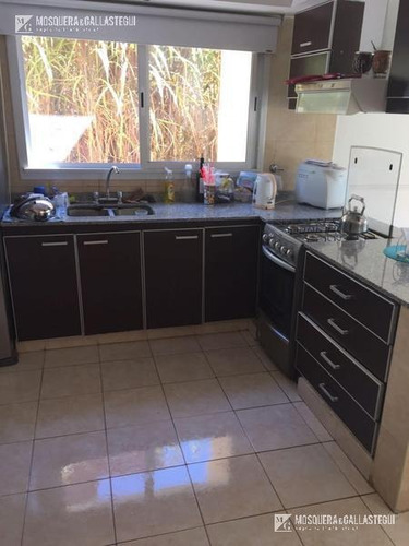 Imagen 8 de 25 de Vta / Alq - Excelente Casa En Talar Del Lago 1