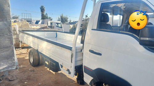 Carrocería Plana Con Barandas 4.10x1.95x0.40 Nueva