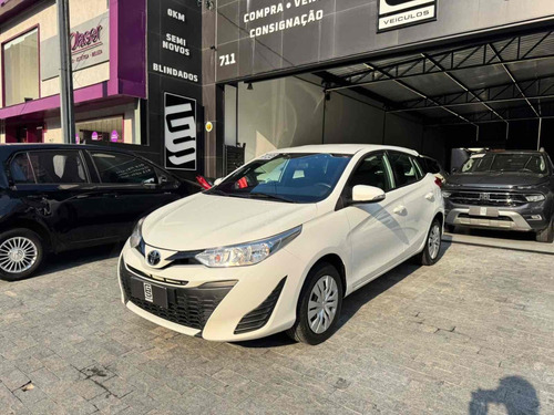 Toyota Yaris 1.3 16V FLEX XL LIVE MULTIDRIVE